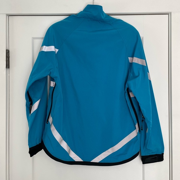 Running Room | Fit-Wear Reflective Running jacket | Size S - Picture 2 of 2